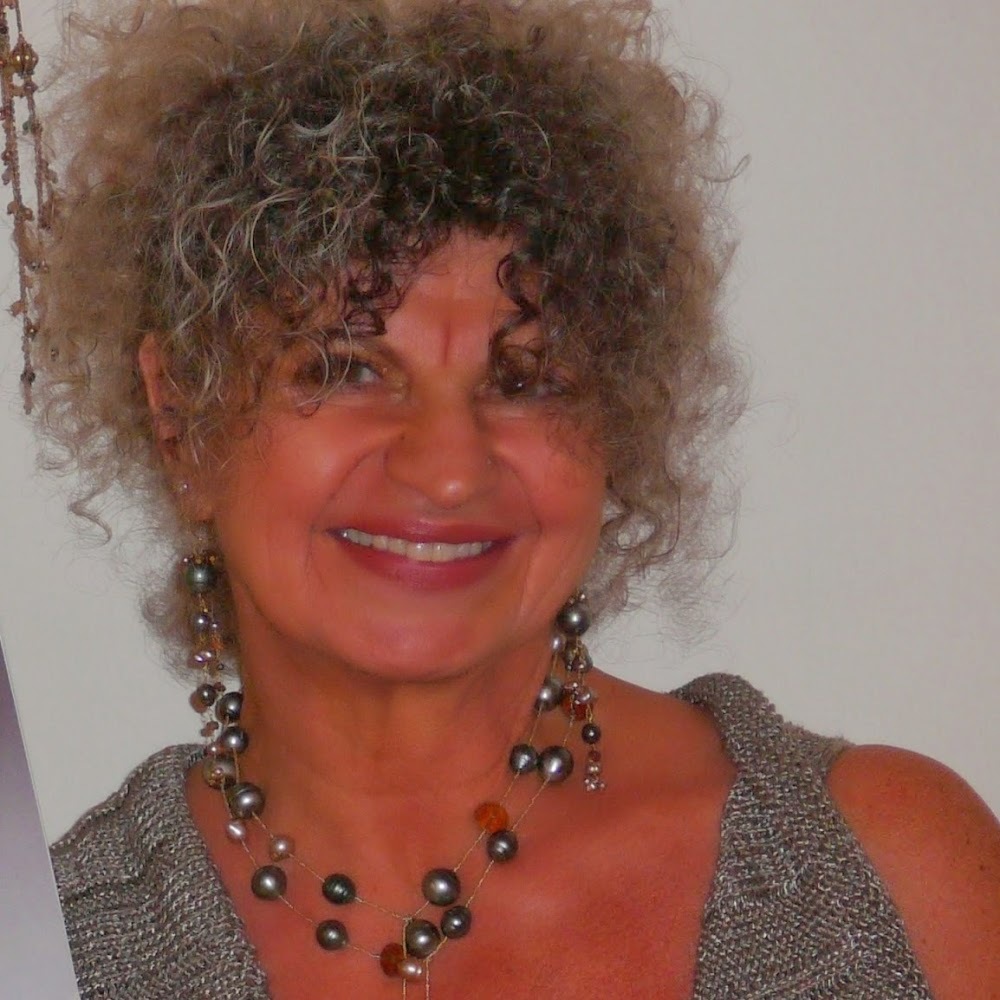 Meet your Posher, Lucia